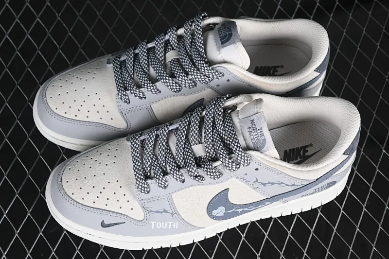 All Categories Nk SB Dunk Series Nk SB Dunk Low High-end Customized Low-top Sneakers Nk SB Dunk Low North Face Joint Piggy Gray Hook Anniversary High-end Customized Low-top Casual Sneakers DJ2024-105